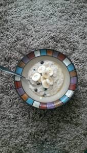 Breakfast of champions... and lil' old me. Thanks Helen and Alex!